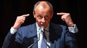 Wenn es merz um aufmerksamkeit gegangen ist, dann hat er alles richtig gemacht. Friedrich Merz Im Portrat Politiker Rechtsanwalt Lobbyist Cdu Vorsitzender Nrw