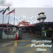 Skyscanner hoteles es una forma rápida, gratuita y sencilla de organizar tus estancias. Masjid Jamek Putra Masjid Tanah Malacca City Malacca Malaysia Mosque Facebook