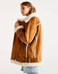Un soin que nécessite continuellement une veste en daim est un bon brossage pour qu'elle reste lisse. Pin Op Wishlist