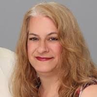 Deanna Barker's Instagram, Twitter & Facebook