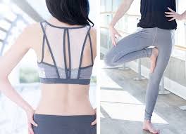 For a mat with medium thickness that provides moderate cushioning, you'll usually pay between $30. Fitnessfridays Canada S Best Activewear Brands View The Vibe Toronto