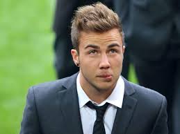 Mario Gotze Jugador Del Bayern Munich De Alemania Autor Del Unico Gol En La Final Disputada Entre Alemania Y A Mario Gotze Jugadores Del Bayern Munich Futbol