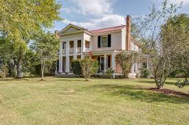 August Building of the Month Tour: Claiborne Kinnard House