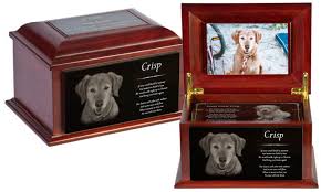 Deciding on the final resting place for a beloved pet is not something to be taken lightly. Paws2heaven Pet Urns Memorials That Help You Heal Customize A Unique Urn For Your Beloved Pet Today Honor Your Pet With A Pet Cremation Urn