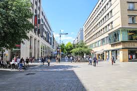 Interessante orte in der nähe sind: Shoppen In Stuttgart Stuttgart Places