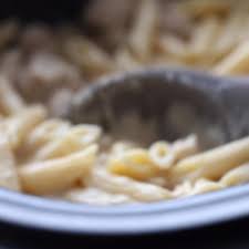 Crock Pot Olive Garden Chicken Alfredo Pasta Delicious And Easy Video Recipe Video In 2021 Chicken Alfredo Chicken Pasta Crockpot Crock Pot Inspired Recipes