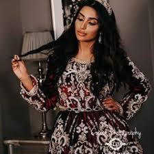 New Velvet Retal Collection Dress By Laila Dresses Fotography By Cocoon Photography Size Be What You Want Lailadresses Takshita Brokat Takchita
