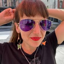 Melissa Smith #TeachLivingPoets (@MelAlterSmith)