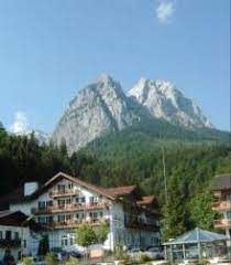 Berghotel hammersbach offers 127 accommodations with safes and complimentary bottled water. Haus Hammersbach Grainau