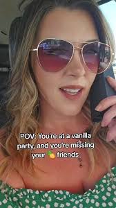 Thathotcoupleinga wêneyekî nû bar kir.