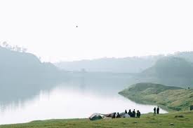 10.000 untuk dapat menggunakan perahu tersebut. Waduk Sermo Tempat Camping Hits Di Jogja