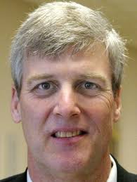 Greer discusses paths to connect community with park, complex