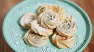 In a large bowl beat the butter and powdered sugar until very fluffy and aerated (at least 5 minutes. Whipped Shortbread Cookie Roses Kin S Cookie Collaboration Youtube