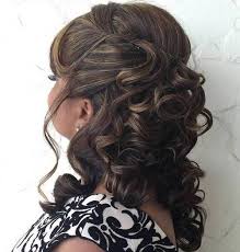 Long hair has always been captivating. 40 Stylish Long Hairstyles For Older Women Hair Styles Older Women Hairstyles Long Hair Styles