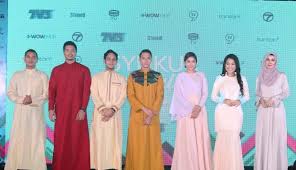 Scene fattah amin janna nick main basketball dengan krew cafe coffee prince. Ibu Merungut Jarang Jumpa Janna Nick Walaupun Serumah Hiburan Mstar