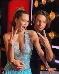 Évidemment la coupe du monde 2018 ! #j100euro2020 #unisaveclesbleus pic.twitter.com/6oftocykrp. Blessure Iris Mittenaere Dans Dals 9 Coccyx Touche Mais Elle Continue Danse Avec Les Stars Nouveautes Tele Com