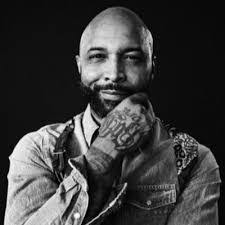 Darryl Booker's Instagram, Twitter & Facebook