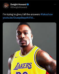 It's 2024 and Dwight still thinks he will make a difference against Jokic,  you are in Taiwan for a reason smh : r/lakers
