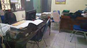 Bagaimana cara untuk membuat karyawan betah bekerja di kantor? Kuwu Dan Perangkatnya Kosongkan Kantor Desa Bode Lor Saat Masih Jam Kerja Wirafokus Com