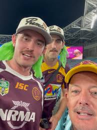 🏉 , Mum @s.vizer14 and I are home now! From a wee Drive., After a wild  grand final weekend, we’re finally back from Sydney! ✈️💛💙, We snuck  around the front of the stadium to try and spot the Broncos — ...