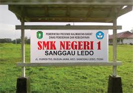 Sekilas info sejarah berdirinya smk negeri 1 sanggau sekolah menengah kejuruan (smk) negeri 1 sanggau didirikan dengan nama smea kapuas sanggau oleh smea kapuas sanggau diresmikan berdirinya pada tanggal 20 januari 1969. Profile Sekolah Smkn 1 Sanggau Ledo