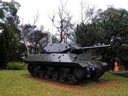 taiwanese m10 wolverine with standard armament m10 tank destroyer tank destroyer cold war military