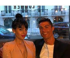 유상철 감독은 7일 오후 7시 30분경 서울 아산병원에서 유명을 달리했다. My Baby í˜¸ë‚ ë' ì—¬ìžì¹œêµ¬ ì¡°ì§€ë‚˜ì™€ ë‹¤ì • ëŸ½ìŠ¤íƒ€ê·¸ëž¨