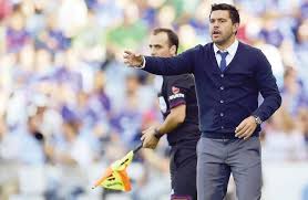 من جهة أخرى، تترقب الجماهير الاتحادية حسم إدارة النادي برئاسة أنمار الحائلي قرار مدرب الفريق الكروي الأول سواء بالتجديد مع المدرب البرازيلي فابيو كاريلي أو التوقيع مع المدرب الروماني كوزمين كونترا، ومن المنتظر أن. Mohammed Auf Twitter Ø§Ø±Ù‚Ø§Ù… Ø§Ù„Ù… Ø¯Ø±Ø¨ Ø§Ù„Ø±ÙˆÙ…Ø§Ù†ÙŠ ÙƒÙˆØ²Ù…ÙŠÙ† ÙƒÙˆÙ†ØªØ±Ø§ Ø§Ù„Ø¹Ù…Ø± 42 Ø¯Ø±Ø¨ 191 ÙØ§Ø² 91 48 ØªØ¹Ø§Ø¯Ù„ 53 Ø®Ø³Ø± 47 Ø³Ø¬Ù„ 275 Ø§Ø³ØªÙ‚Ø¨Ù„ 204 Ø§Ù„Ø¨Ø·ÙˆÙ„Ø§Øª 2 Ø§Ù„Ø§Ø³Ù„ÙˆØ¨ 4 2 3 1 Ø§Ù„Ù†ØµØ± Https T Co 6p0bnte60q