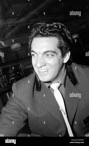 Frankie vaughan hi-res stock photography and images