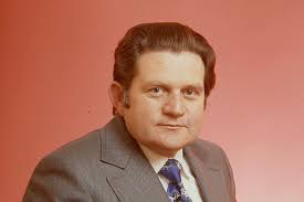 File:Peter Morris 1974.jpg