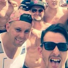 Posts with replies by Stendog (@stendoggydog)