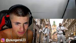 dree low: eyo, dag hammarskjöld är mitt akh ey, den lappen, bättre än bazz benim älskar flous, men inga flous har gjort mig till man ah, no me para no sé normal, jag var samma grabb ifrån start ey, dag hammarskjöld, jag får deli, är de vilse, ge dom kompass. I Ytimg Com Vi R2wdviwiccg Maxresdefault Jpg