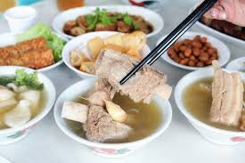 Most singaporeans seem to prefer this version compared to the herbal style long gu is the part of the rib cage nearer to the spine. 12 Best Bak Kut Teh In Singapore For Hot Peppery Soups And Tender Pork Ribs Danielfooddiary Com