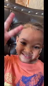 JASMINE 🩵🧚 (@yesitsjass)