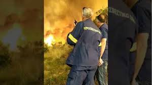 Φωτιά τώρα και στη μάνη! Fwtia Sth Manh Olonyxtia Maxh Me Tis Floges