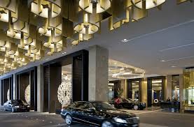 Hotel The Peninsula Paris Google Search Hotel Entrance Porte Cochere Beach Resort Design