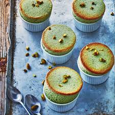 Recette Des Souffles Aux Pistaches De Julie Andrieu Issue Du Livre Ma Meilleure Facon Alimentation Pistache Pate De Pistache