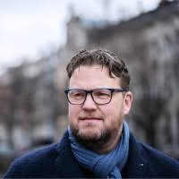 10+ 'Raúl' profiles