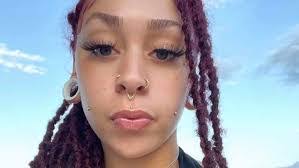 Lynette Rose's Instagram, Twitter & Facebook