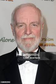 24 Photos & High Res Pictures