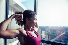 In male humans, testosterone plays a key role in the development of male reproductive tissues such as testes and prostate. Gesundheit Erhohter Testosteronspiegel Kann Frauen Krank Machen