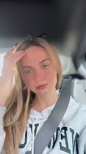 Stacy Swan's Instagram, Twitter & Facebook