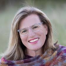 Amanda Pittsley's Instagram, Twitter & Facebook