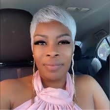 Rosalind Freeman's Instagram, Twitter & Facebook