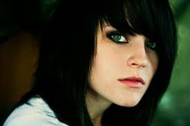 In this picture, you can see how your black hair will look with highlights and without them. Makeup For Pale Skin Dark Hair Green Eyes Saubhaya Makeup