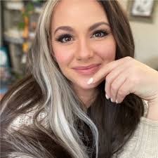 Tia Bledsoe's Instagram, Twitter & Facebook