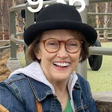 Loni Chambers Capshew (@capshewlf) • Threads, Say more