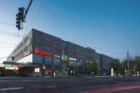Show content of corporate bank the corporate bank serves as the hub for our corporate and commercial clients. Deutsche Postbank Ag Eroffnet Im Berliner Rathaus Center Pankow Di Gruppe
