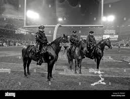 Mounted police california hi-res stock photography and images - Alamy