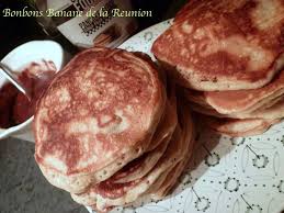 Voici Une P Tite Recette Reunionnaise Pour Utiliser Vos Bananes Mures Les Enfants Aimeront Ces Bonbons Recette Banane Mure Recette Reunionnaise Bonbon Banane